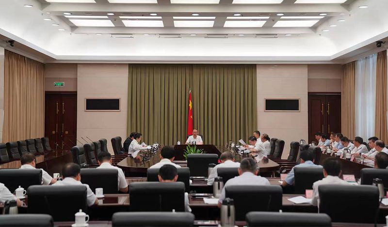 省政府党组理论学习中心组召开专题学习会 深入学习贯彻习近平总书记来川视察重要指示精神「相关图片」