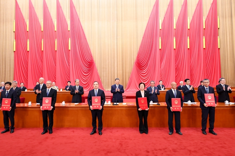 习近平出席国家科学技术奖励大会两院院士大会中国科协第十一次全国代表大会并发表重要讲话「相关图片」