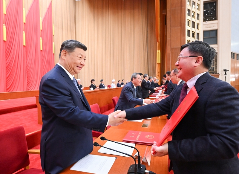 习近平出席国家科学技术奖励大会两院院士大会中国科协第十一次全国代表大会并发表重要讲话「相关图片」